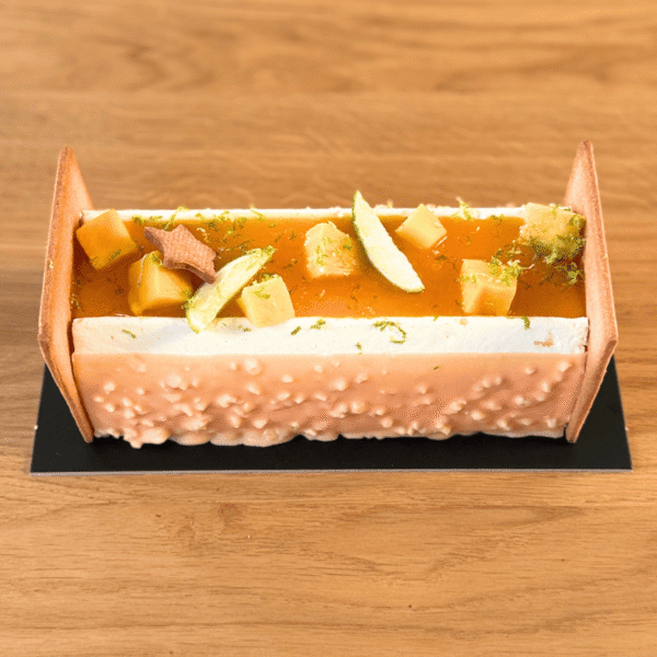 Commande de Bûche de Noël aux fruits à Marcy-L'Etoile